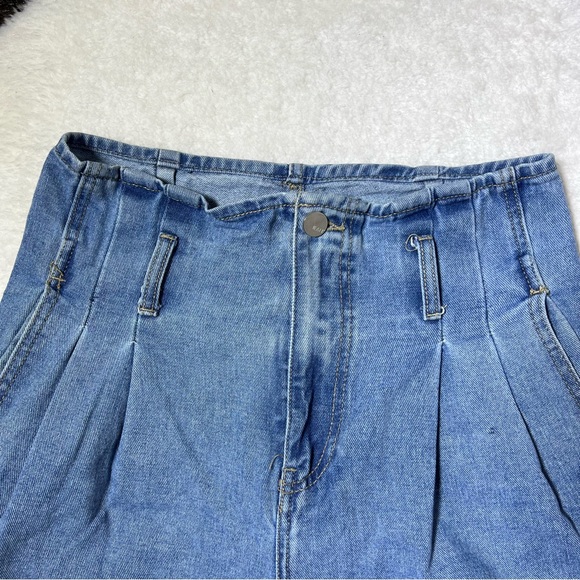 Nasty Gal High Rise Paperbag Denim Shorts Size 6 - Picture 2 of 9